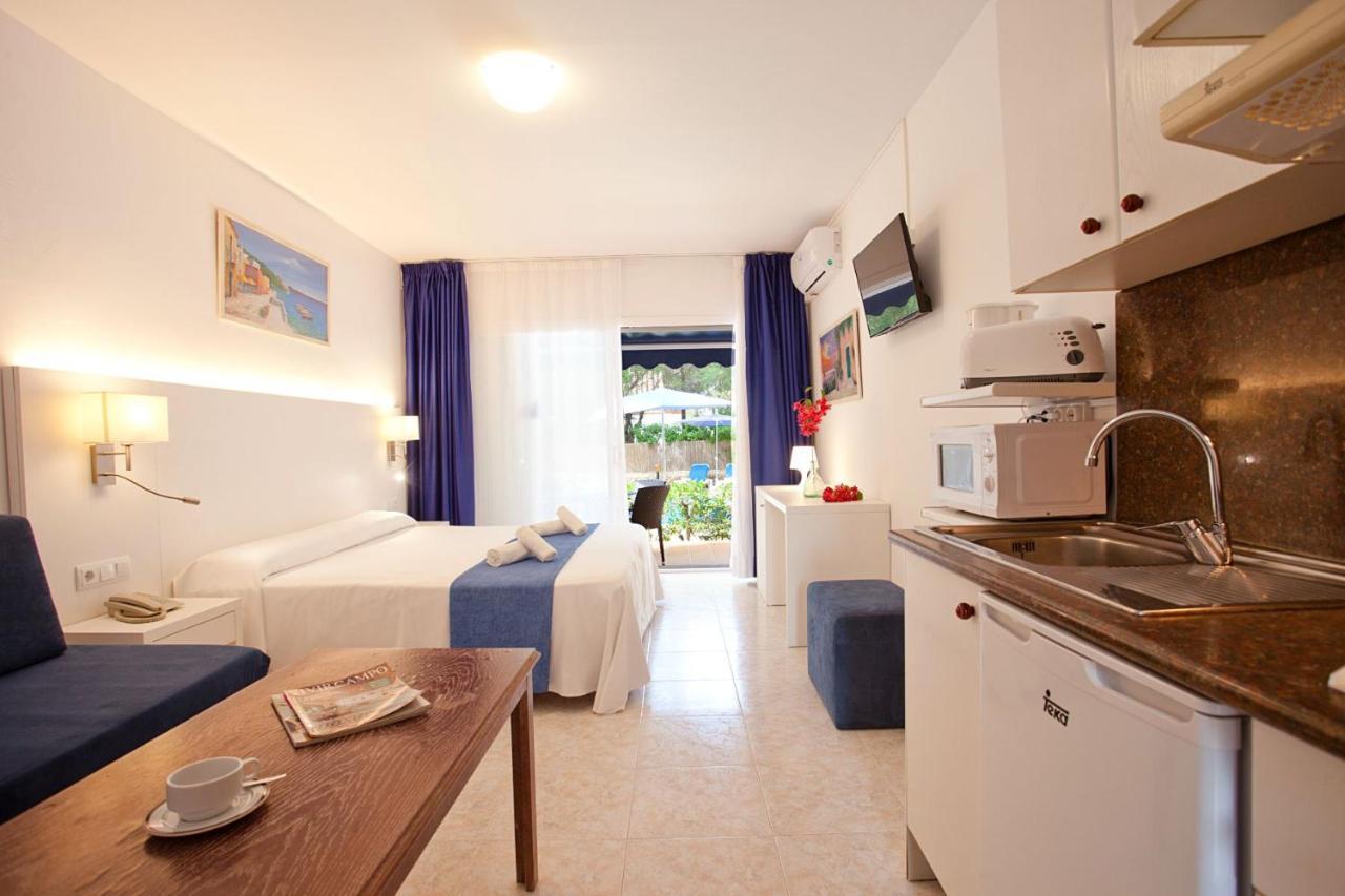Apartamentos Cala Murada Minigolf Extérieur photo
