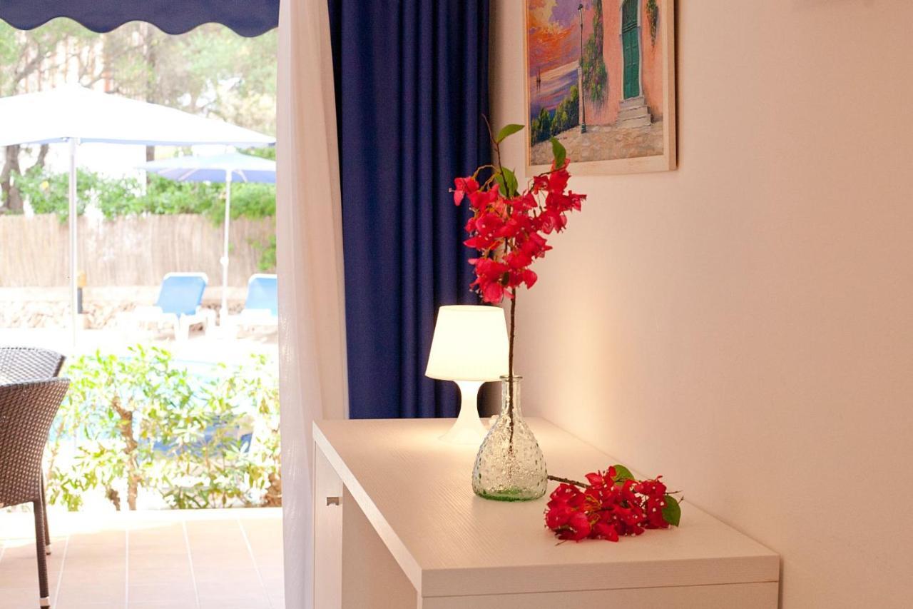 Apartamentos Cala Murada Minigolf Extérieur photo