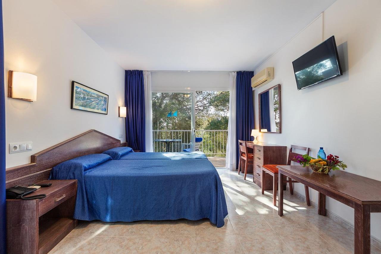 Apartamentos Cala Murada Minigolf Extérieur photo